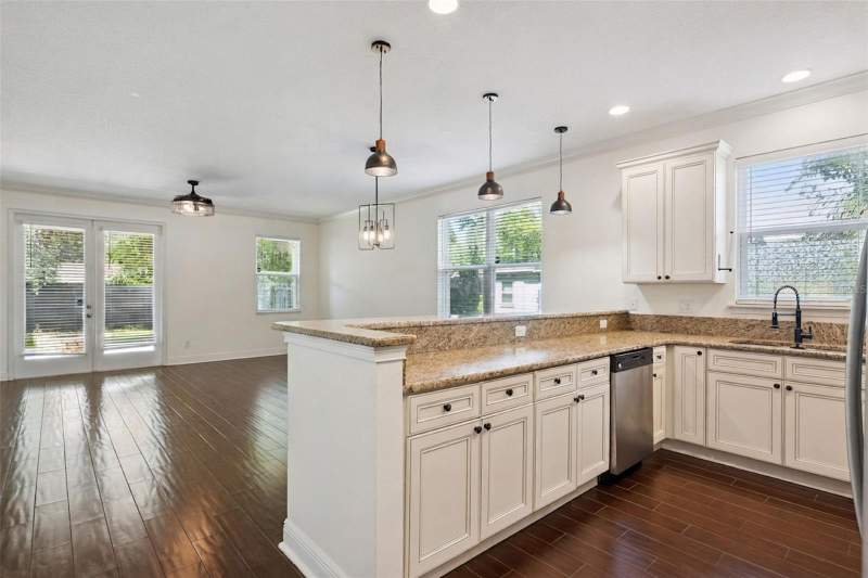 3 bedroom Half Duplex at 2806 Kilgore Street, Wilmott Pines, Orlando — photo 3