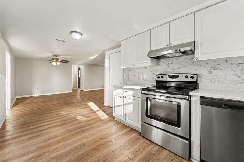 3 bedroom Single Family Residence at 7207 Sandalwood Drive, Embassy Hills, Port Richey — photo 5