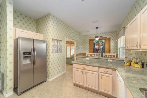 1074 Avenida Sonoma, Lady Lake FL - photo 15 of 44
