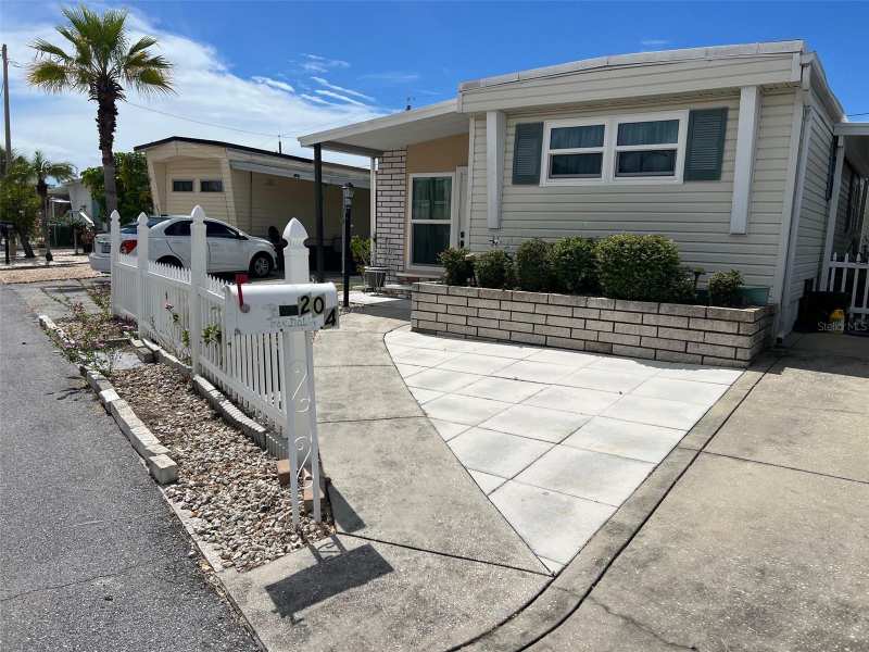 2 bedroom Mobile Home at 6580 Seminole Boulevard #204, Holiday Village Co-Op M/H Unrec, Seminole — photo 1