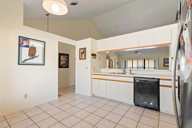 2 bedroom Condominium at 1801 E Lake Road #4E, El Pasado A Condo, Palm Harbor — photo 5