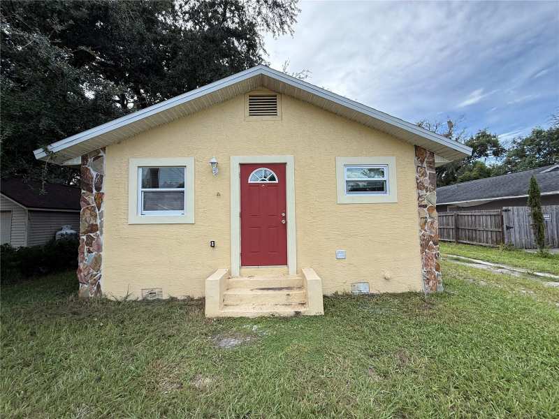 3 bedroom Single Family Residence at 1109 N Gordon Street, Hastings B A Sub, Plant City — photo 1