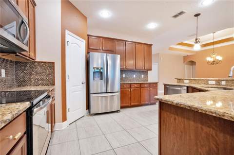 2210 Valterra Vista Way, Valrico FL - photo 18 of 57