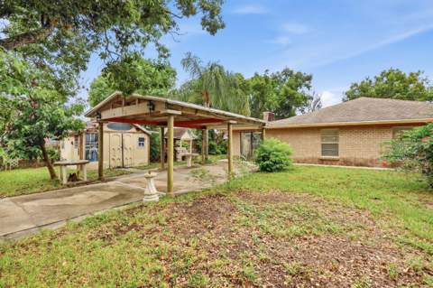 1098 E De Carlo Drive, Deltona FL - photo 6 of 49