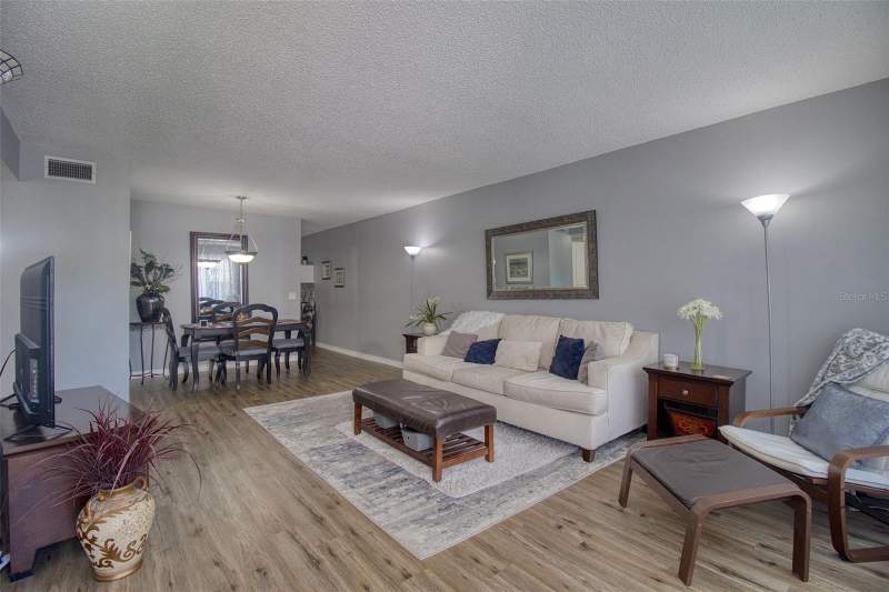 2 bedroom Condominium at 2436 Rhodesian Drive #32, On Top Of The World, Clearwater — photo 5