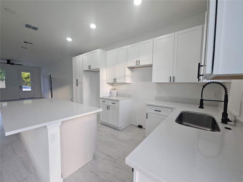3 bedroom Single Family Residence at 2068 Dixie Ave, Dixie Terrace, Sanford — photo 5