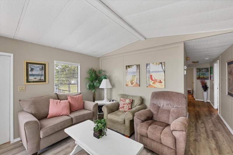 3 bedroom Manufactured Home at 7324 Candace Lane, Village Holiday Lake, Port Charlotte — photo 5
