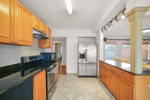 1559 Bayshore Boulevard, Dunedin FL - photo 6 of 6