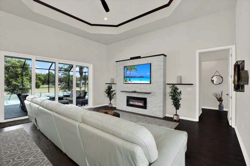 4 bedroom Single Family Residence at 690 Sudbrook Lane, Villages At Avalon Ph 1, Spring Hill — photo 5