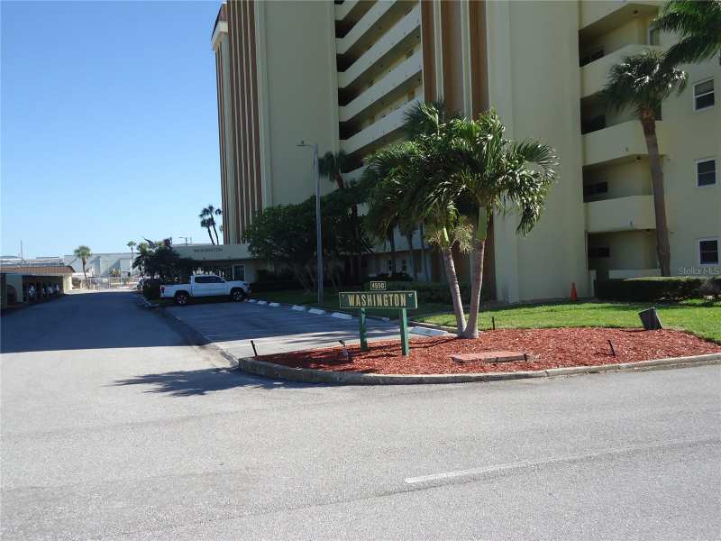1 bedroom Condominium at 4550 Cove Circle #605, Washington Towers The Condo, St Petersburg — photo 1