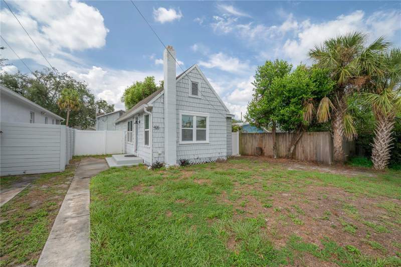 3 bedroom Single Family Residence at 405 E Cayuga Street, Lesleys, Tampa — photo 3
