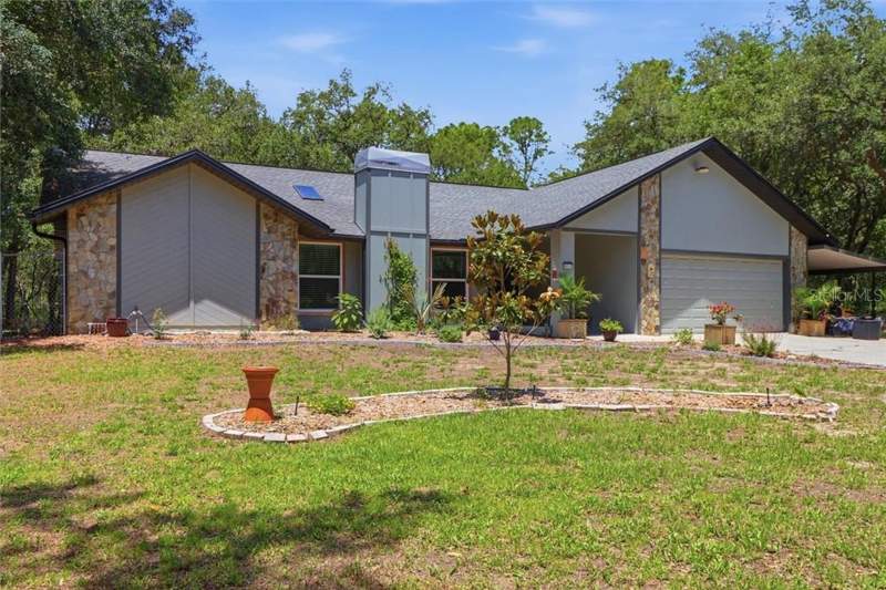 3 bedroom Single Family Residence at 834 N Dunkenfield Avenue, Crystal River, Crystal River — photo 2