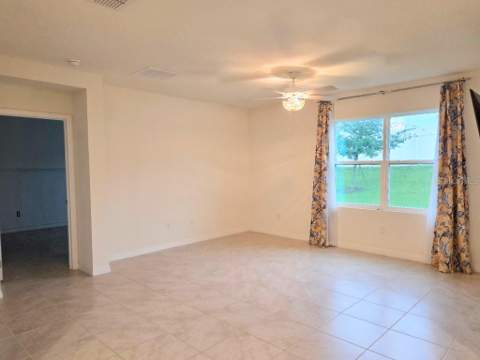 5268 Greenheart Avenue, Mount Dora FL - photo 12 of 36