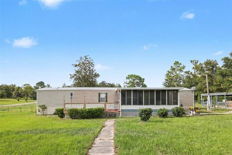 2 bedroom home at 5570 W Houston Street, Dunnellon, Dunnellon — photo 4
