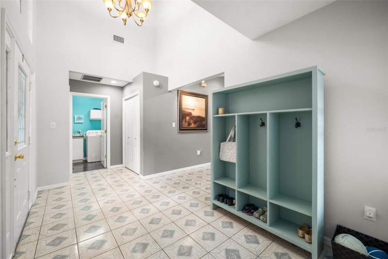 4 bedroom Single Family Residence at 2712 NW 29th Place, Royal Gardens Ph V, Gainesville — photo 4