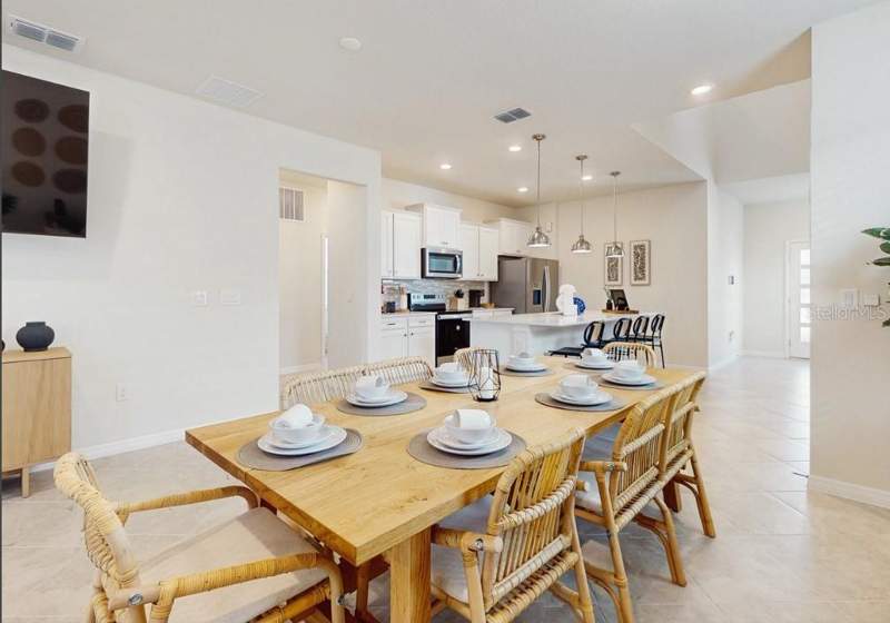 5 bedroom Single Family Residence at 15878 Cape Coral Loop, Windsor Cay Ph 1, Clermont — photo 4