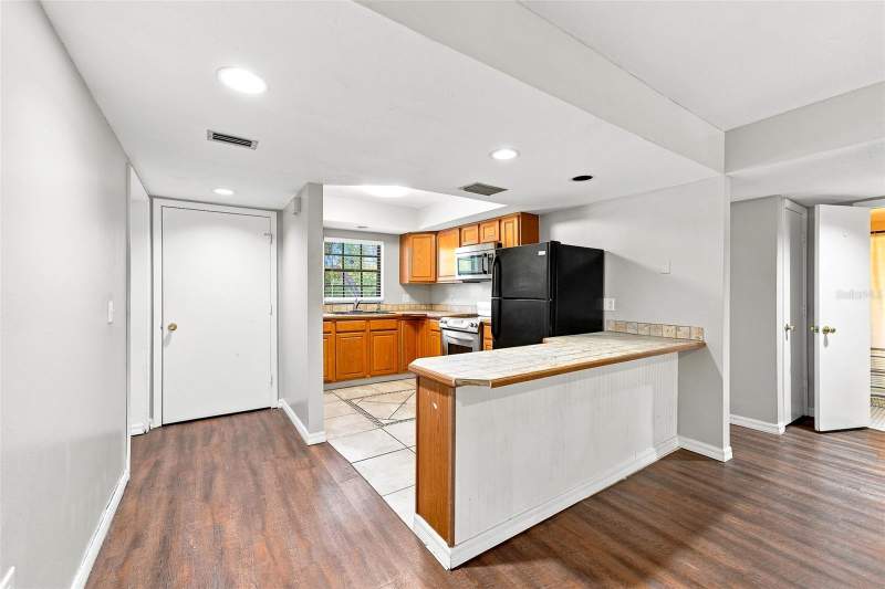 2 bedroom Condominium at 12900 Vonn Road #B201, Labelle Condo, Largo — photo 4