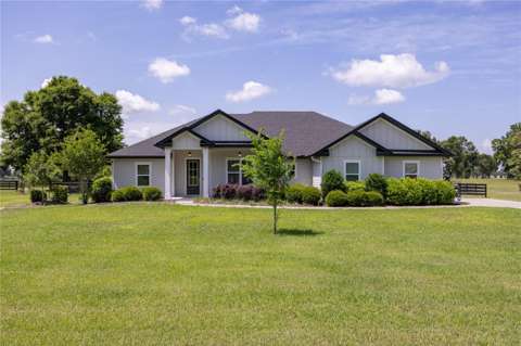 1146 SW Mandiba Drive, home for sale in Lake City 32024