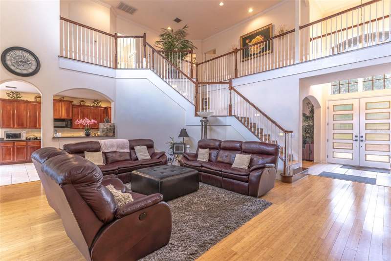 6 bedroom Single Family Residence at 915 Hickory Fork Drive, Lake Weeks Ph 1, Seffner — photo 3