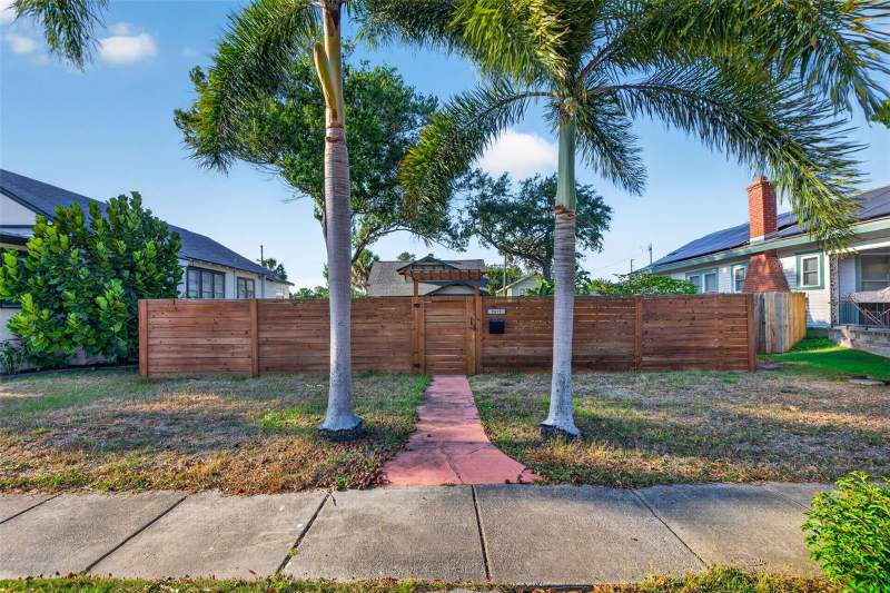 3 bedroom Single Family Residence at 2419 Dartmouth Avenue, St Petersburg Investment Co Sub, St Petersburg — photo 3