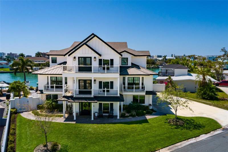 5 bedroom Single Family Residence at 5408 Pali Way, Brightwater Beach Estates, St Pete Beach — photo 5