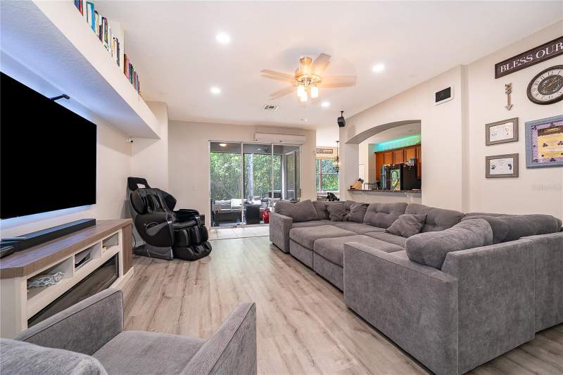 5 bedroom Single Family Residence at 9808 Bennington Chase Drive, Tivoli Woods Village C 51 84, Orlando — photo 3