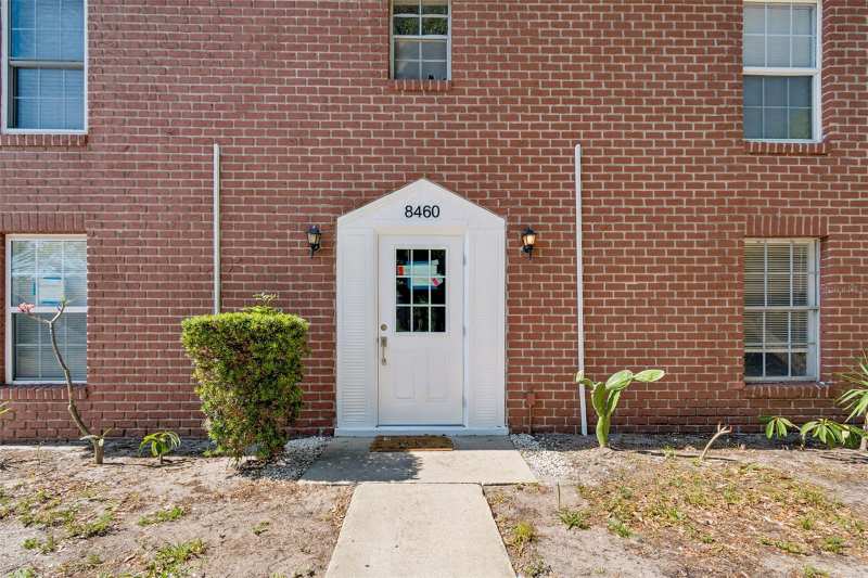 1 bedroom Condominium at 8460 13th Street #B, Jamestown Condo, St Petersburg — photo 1