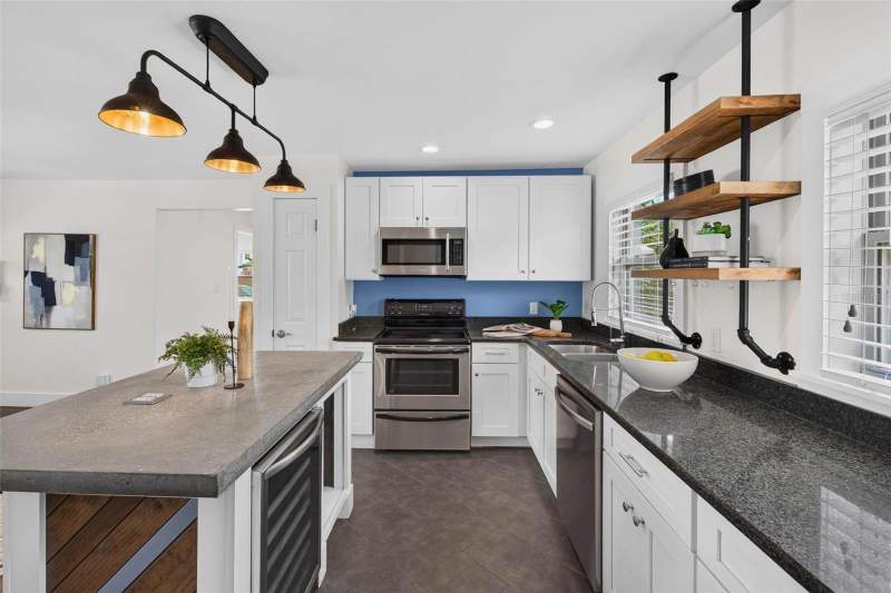 2 bedroom Single Family Residence at 3312 Melton Street, Summit Park 3rd Add, St Petersburg — photo 5
