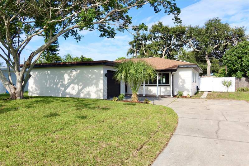 3 bedroom Single Family Residence at 5671 ORANGE ROAD, BLOSSOM LAKE VILLAGE SEC 3, SEMINOLE — photo 2