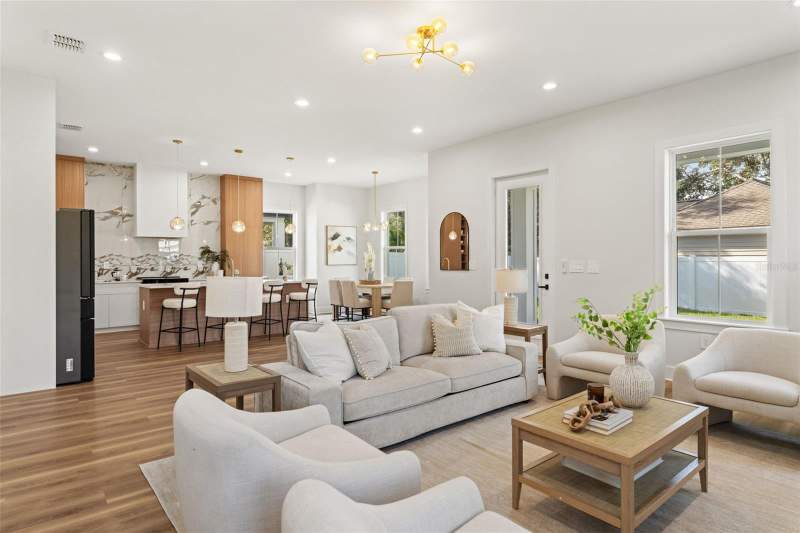 4 bedroom Single Family Residence at 10198 HODSON PLACE, ALSTON HEIGHTS, SEMINOLE — photo 3