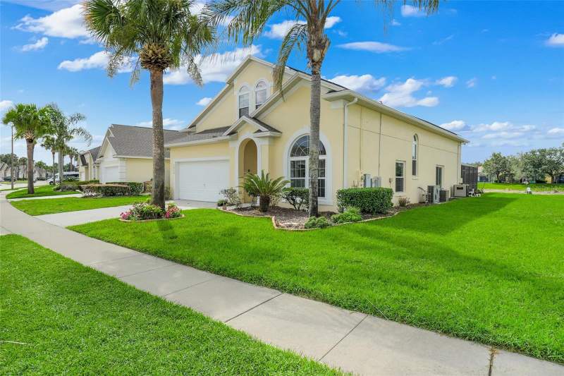 5 bedroom Single Family Residence at 16740 Glenbrook Boulevard, Glenbrook Sub, Clermont — photo 2