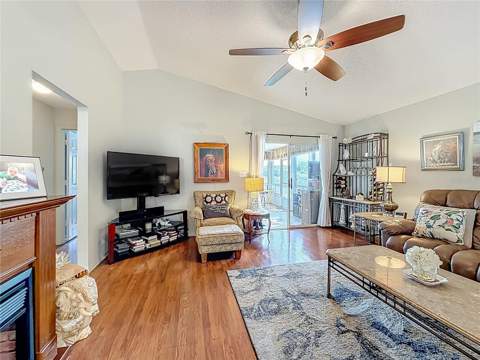 4844 Heron Run Circle, Leesburg FL - photo 13 of 42