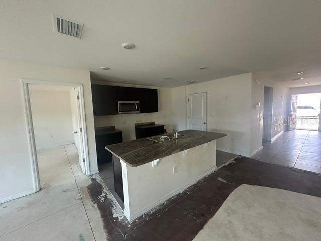 3 bedroom Single Family Residence at 24528 NW 7th Lane, Oak Park, Newberry — photo 3