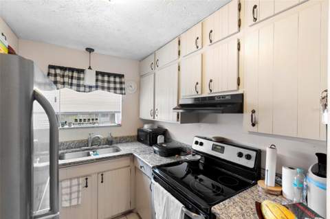 4376 Lake Underhill Road #C, Orlando FL - photo 9 of 41