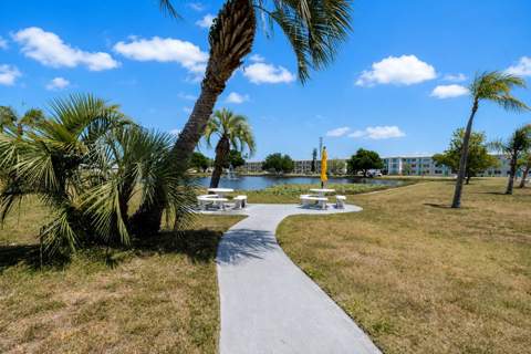 5850 21st Street #15, St Petersburg FL - photo 21 of 22