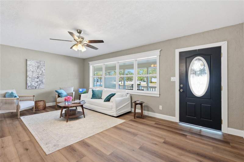 4 bedroom Single Family Residence at 6160 22ND AVENUE, GARDEN MANOR SEC 1 REP, ST PETERSBURG — photo 5
