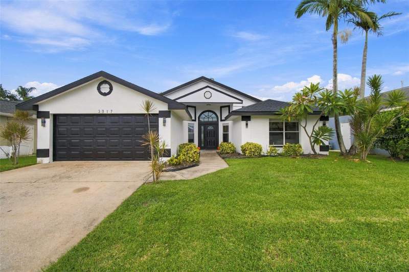 3 bedroom Single Family Residence at 3817 105th Avenue, Lakes Unit 2 Ph 2 The, Clearwater — photo 2