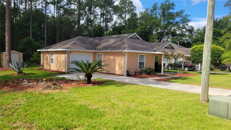 3 bedroom Single Family Residence at 1517 NE 40th Place, Ironwood Golf Course Village, Gainesville — photo 2