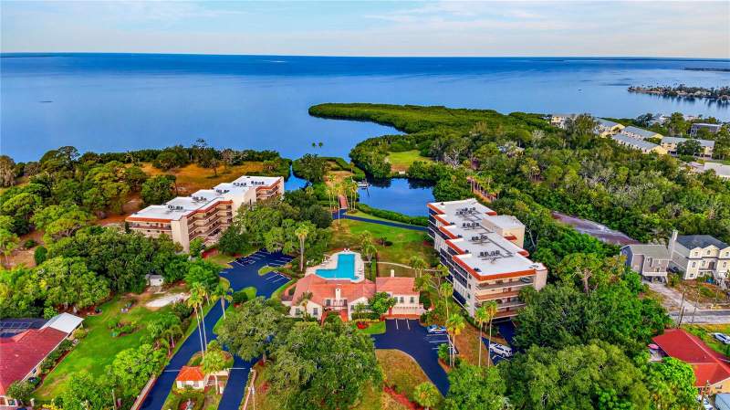 Gulf Front Lagoon Condo