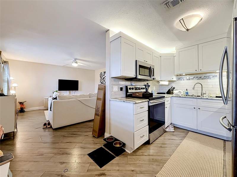 1 bedroom Condominium at 4050 4th Street #304, French Quarter North Condo The, St Petersburg — photo 3