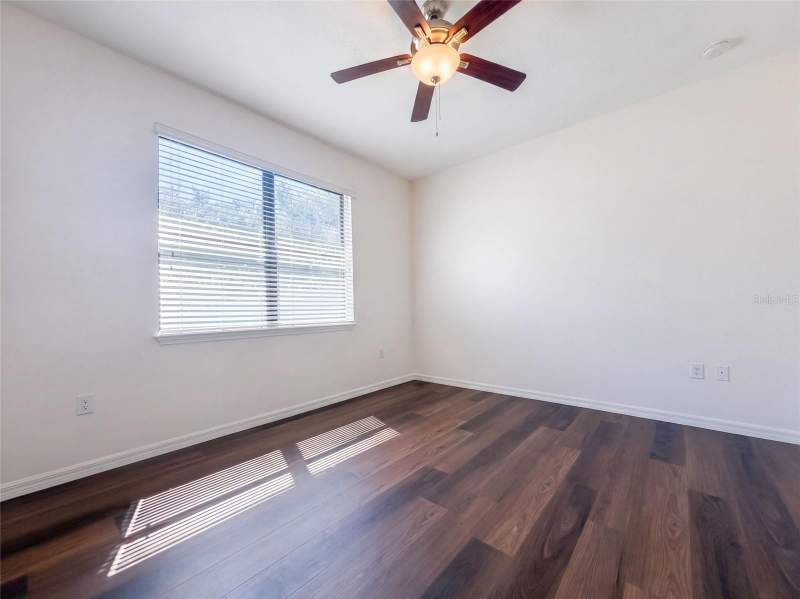 3 bedroom Single Family Residence at 6308 Magnolia Park Boulevard, Magnolia Park Southeast D, Riverview — photo 4