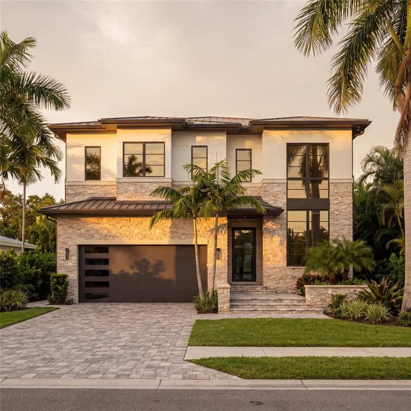 5 bedroom Single Family Residence at 2201 N Glenwood Drive, Ridgewood Park, Tampa — photo 1