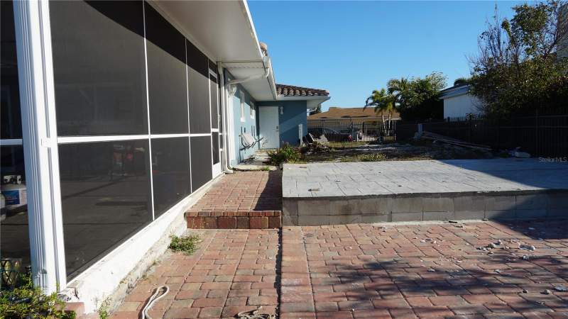 4 bedroom Single Family Residence at 286 Fields Terrace, Port Charlotte Sec 040, Port Charlotte — photo 3