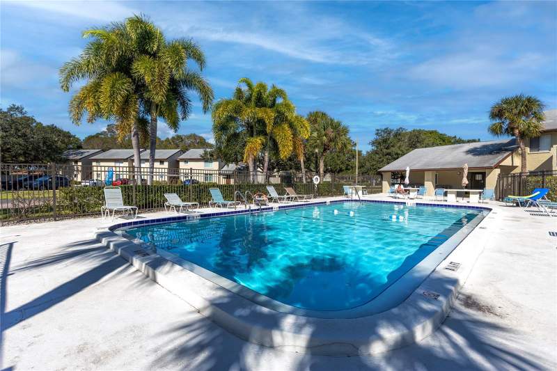 1 bedroom Condominium at 4215 E BAY DRIVE #1806D, WOODSIDE VILLAGE CONDO, CLEARWATER — photo 2