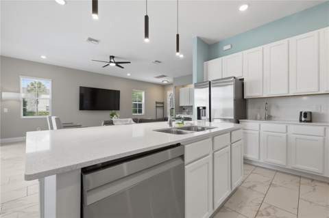 1428 Reunion Boulevard, Reunion FL - photo 10 of 33