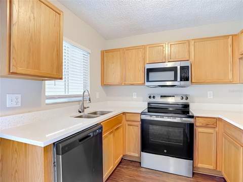 2245 Fluorshire Drive, Brandon FL - photo 11 of 42