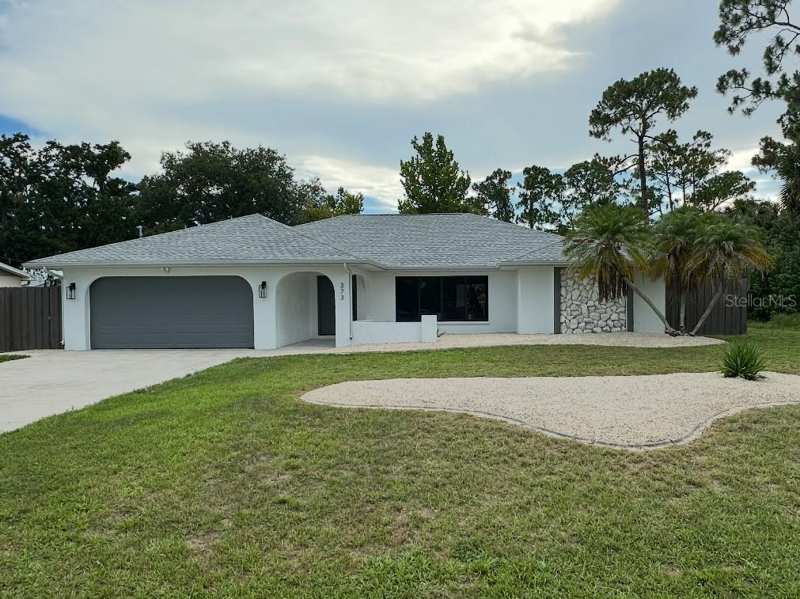 3 bedroom Single Family Residence at 373 Dorchester Street, Port Charlotte Sec 033, Port Charlotte — photo 1