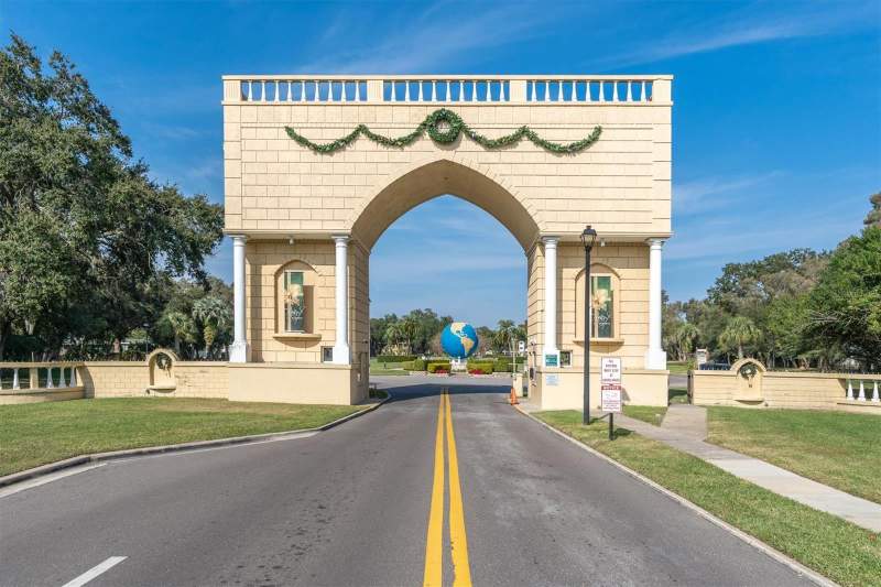 2 bedroom Condominium at 2461 Rhodesian Drive #45, On Top Of The World, Clearwater — photo 3