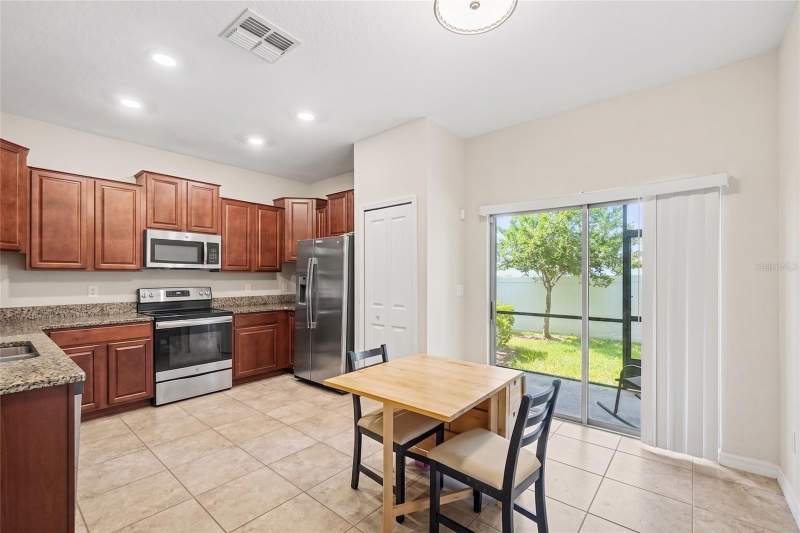 3 bedroom Townhouse at 9781 Mulberry Marsh Lane, Cypress Crk Prcl K Ph 1, Sun City Center — photo 4