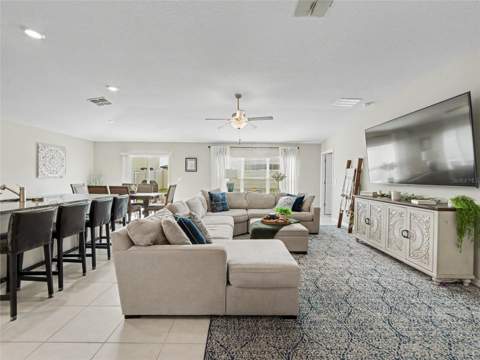15423 Miller Creek Drive, Ruskin FL - photo 10 of 37